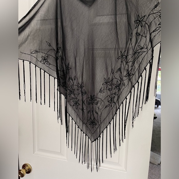 Women’s sheer wrap - Picture 1 of 6